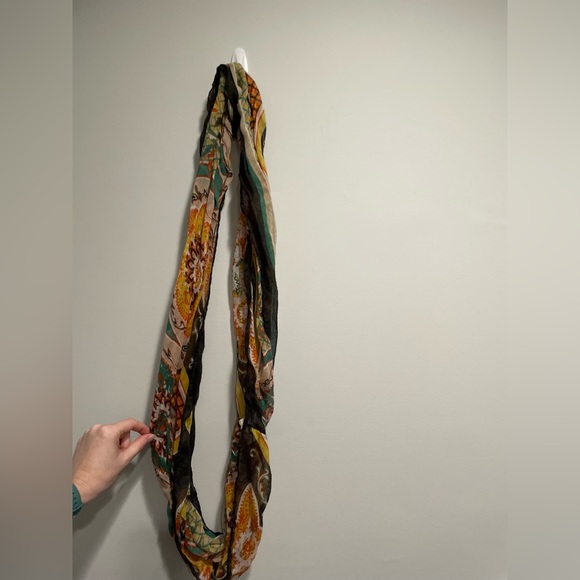 Boho print women's infinity scarf - Picture 2 of 2
